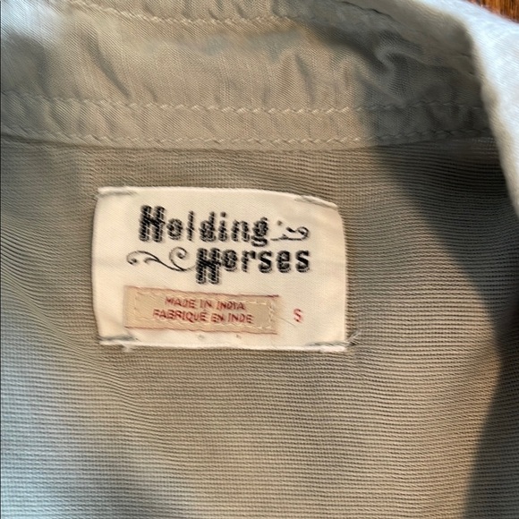Holding Horses Anthropologie Button-Up Shirt Tunic Sage Green Neutral Small - Picture 2 of 11